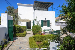 Отель Villa Anesis  Спетсес